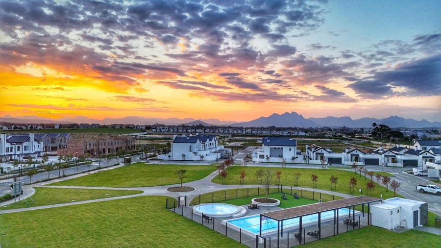 To Let 3 Bedroom Property for Rent in Le Coste Estate Western Cape